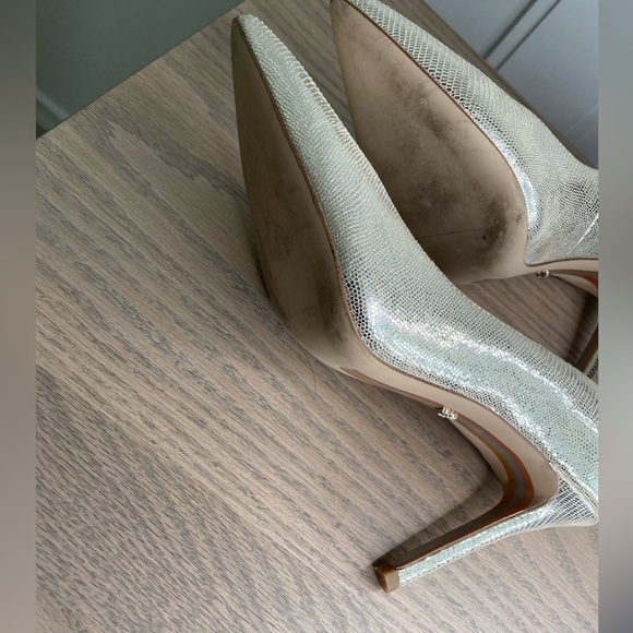 7.5 Metallic Heels - Picture 6 of 9
